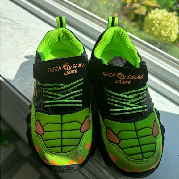 Shoes Skechers Saurus 10c - Picture 2 of 3